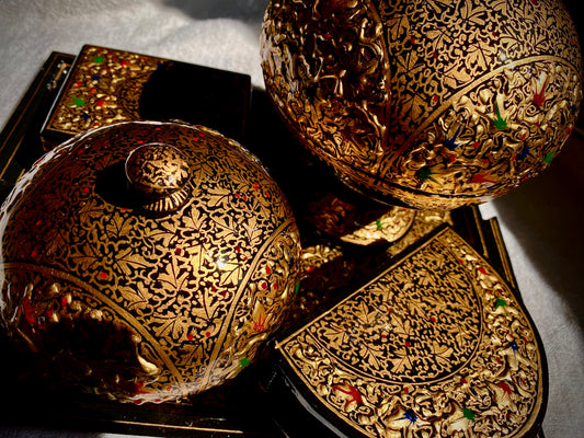 BLACK AND GOLDEN PAPER MACHE TRAY-SET