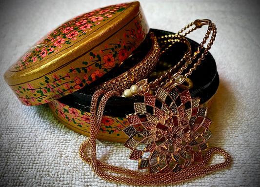 ZAHRA BLOSSOM BOX