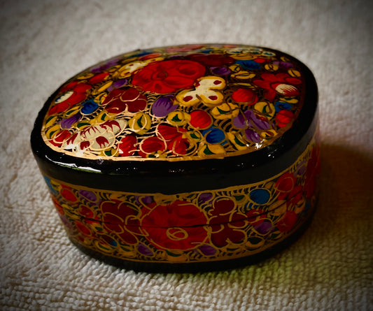 Gulumé PAPER MACHEE KEEPSAKE BOX