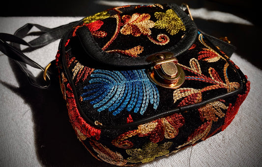AARYA KAHSMIRI PURSE BAG